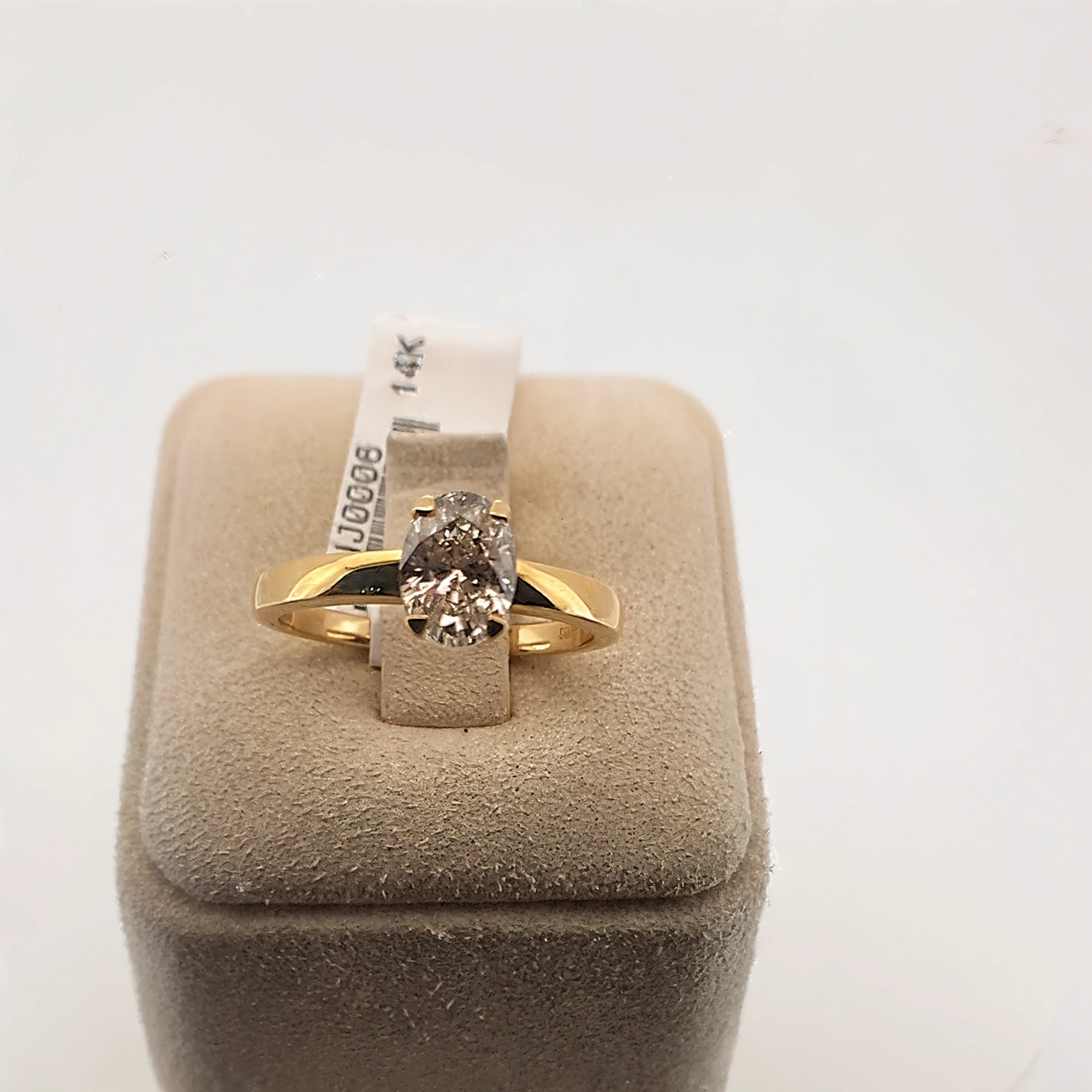 Lab Grown Diamond
