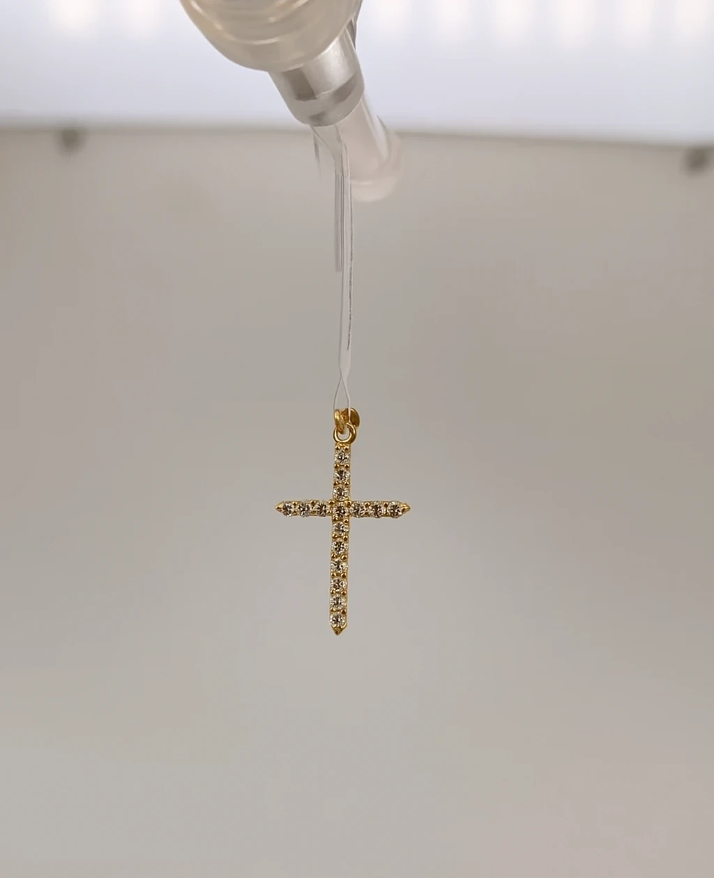 Kreuzanhänger, Diamant