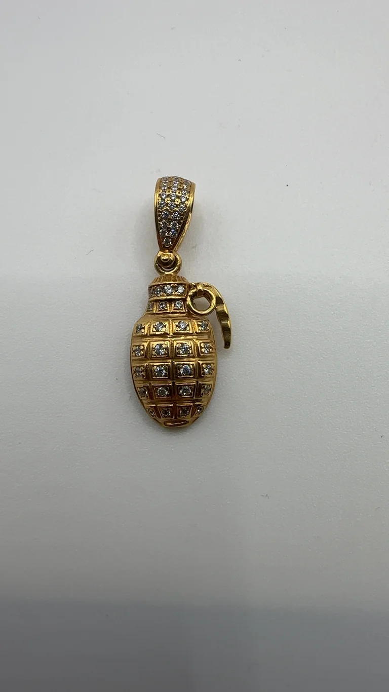 Handgranate 14 kt Goldanhänger